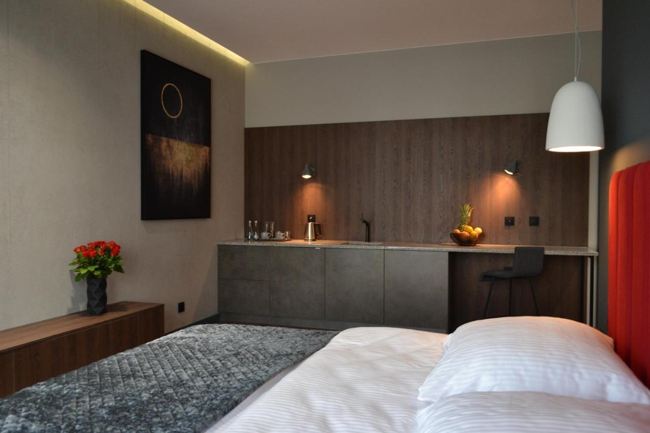 Aparts Hotel Radom Bagian luar foto
