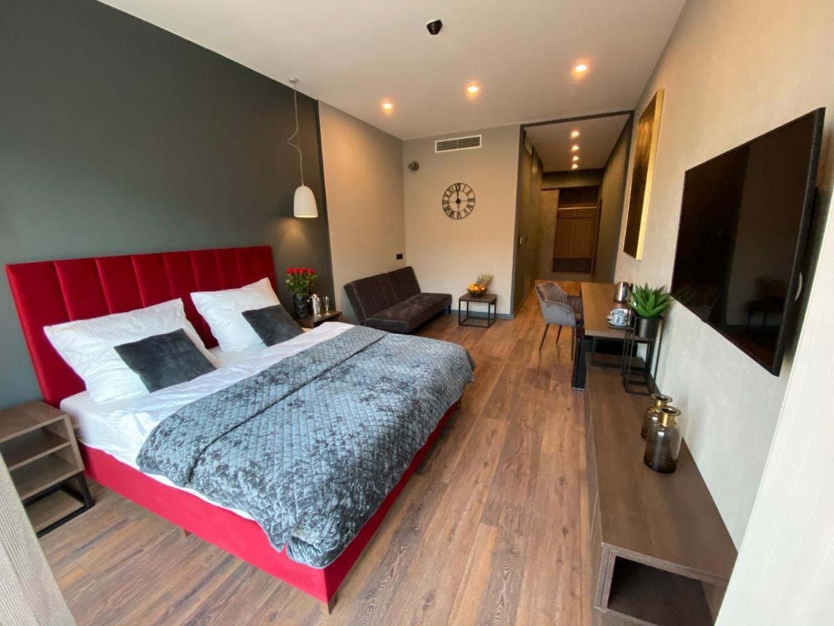 Aparts Hotel Radom Bagian luar foto