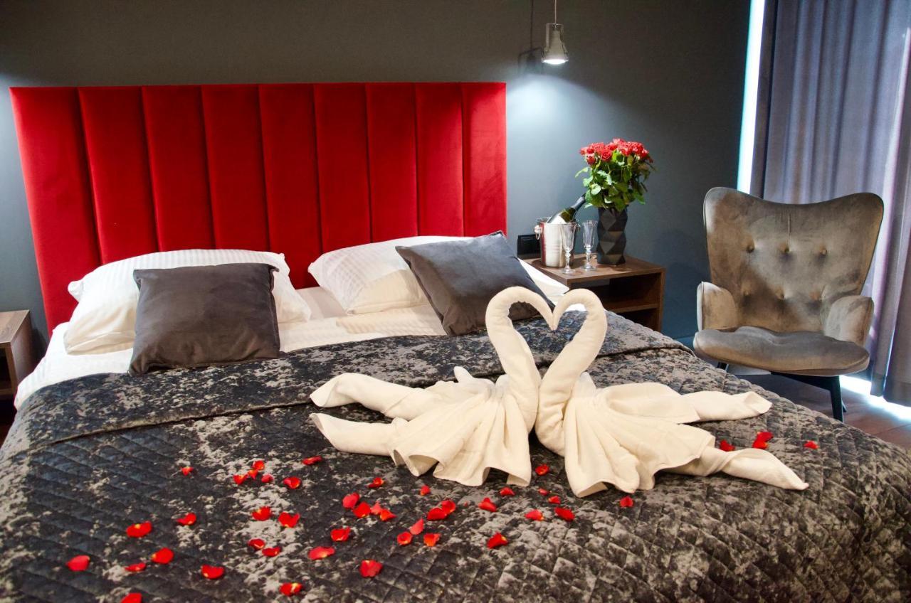 Aparts Hotel Radom Bagian luar foto