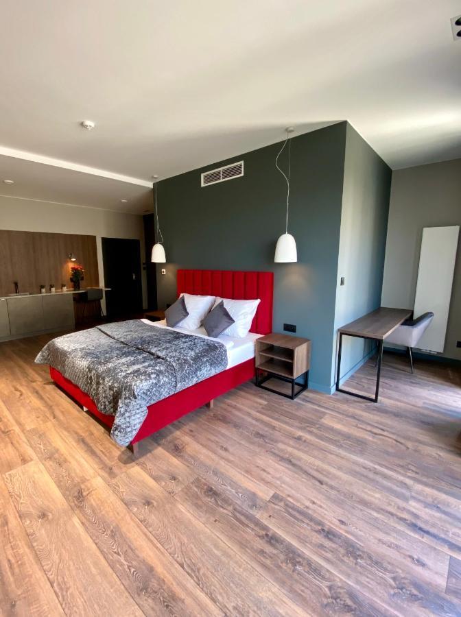 Aparts Hotel Radom Bagian luar foto