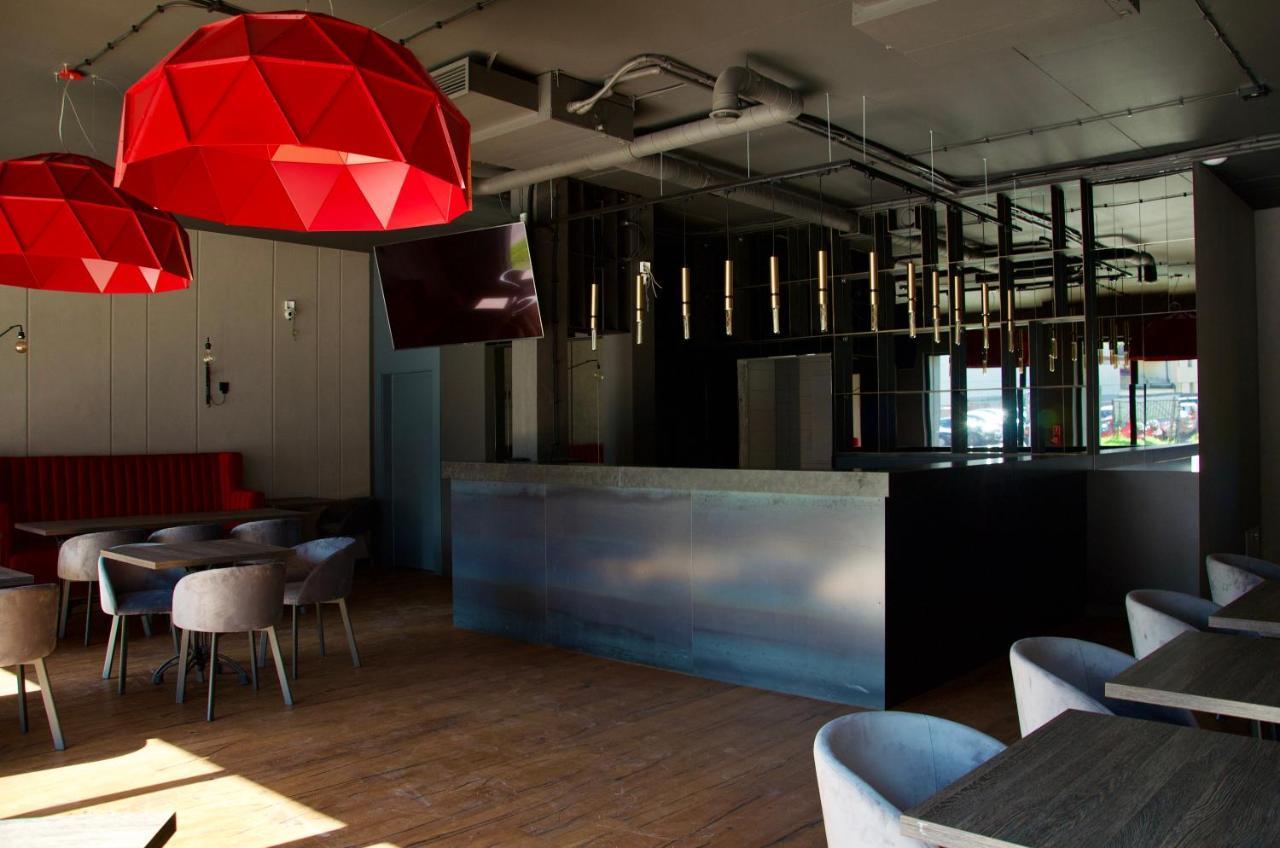 Aparts Hotel Radom Bagian luar foto