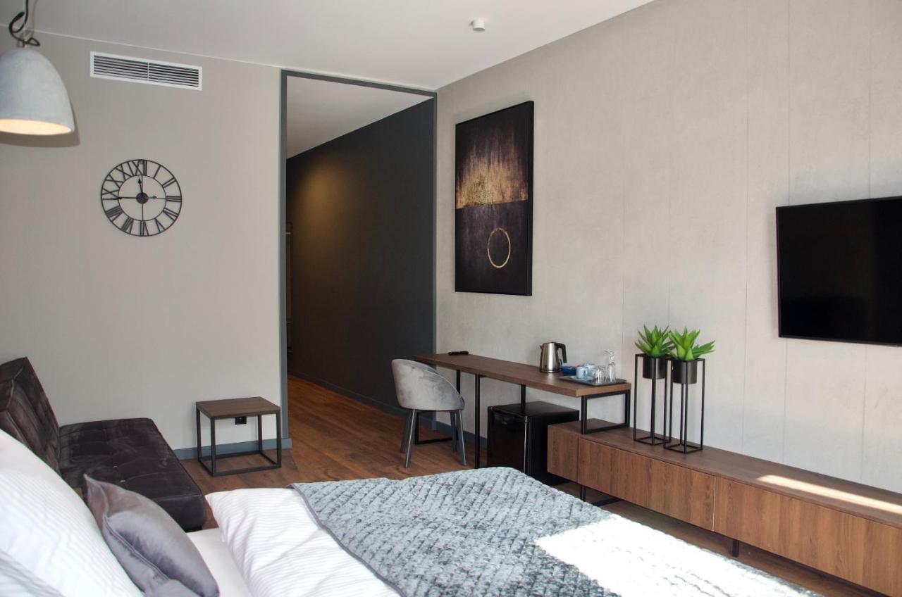 Aparts Hotel Radom Bagian luar foto